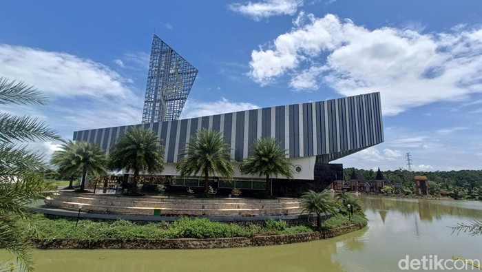 Mengungkap Masa Depan Cilacap: Masjid Baiturrohim Cigintung & Layanan Berkualitas